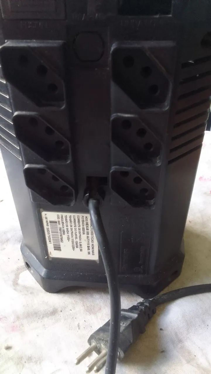 Estabilizador Microsol 600 vts funcionando normalmente  - Foto 4