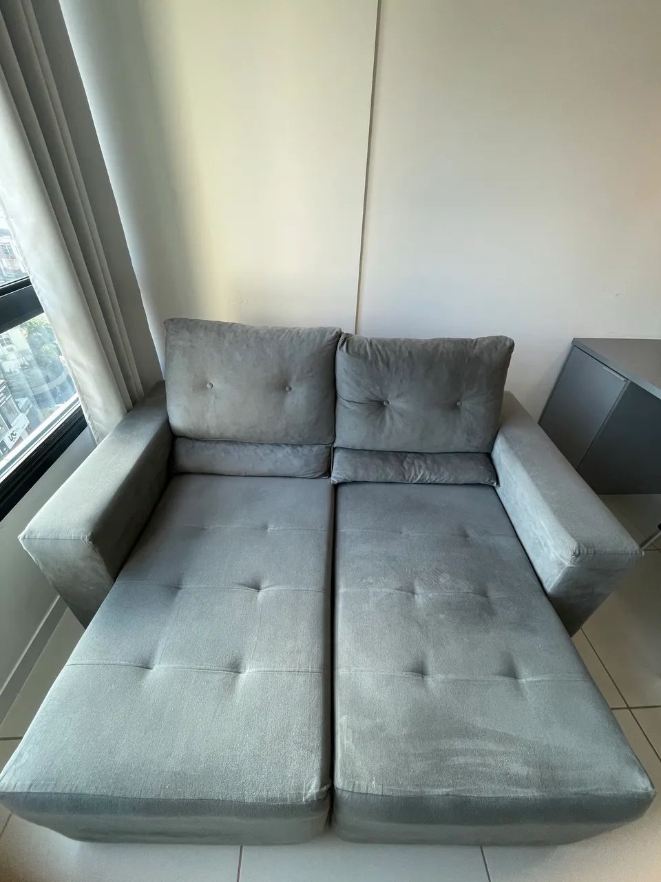 Sofá Retrátil e Reclinável 2 Lugares Cinza (Perfeito Estado) - Foto 3
