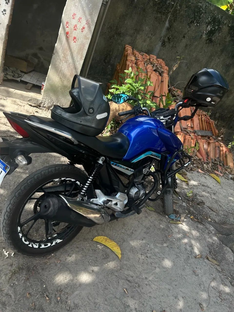 Titan160