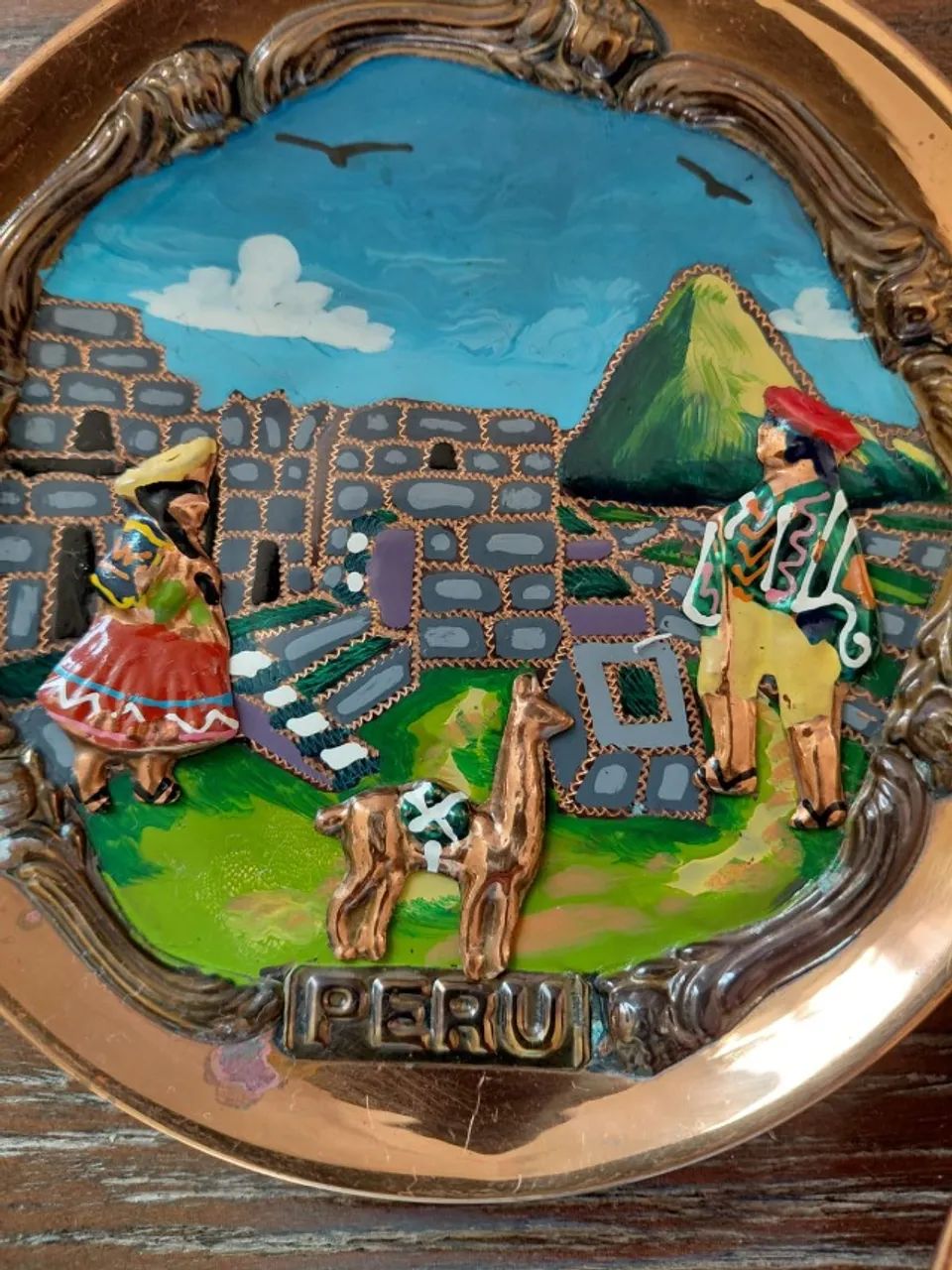 Pratos decorativos peruanos, retratando cenas tradicionais peruanas. - Foto 3