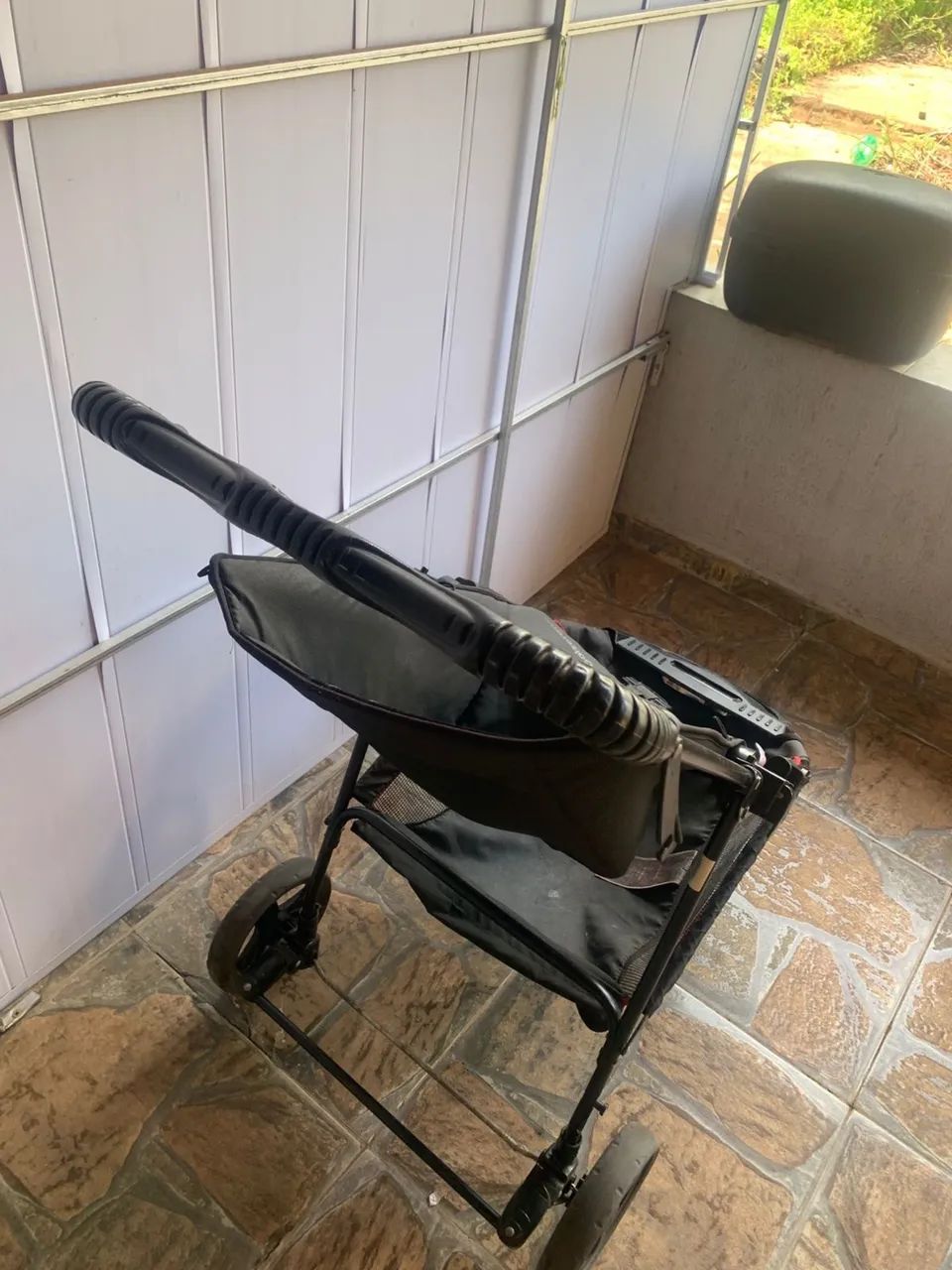 Vendo carrinho de bebê 