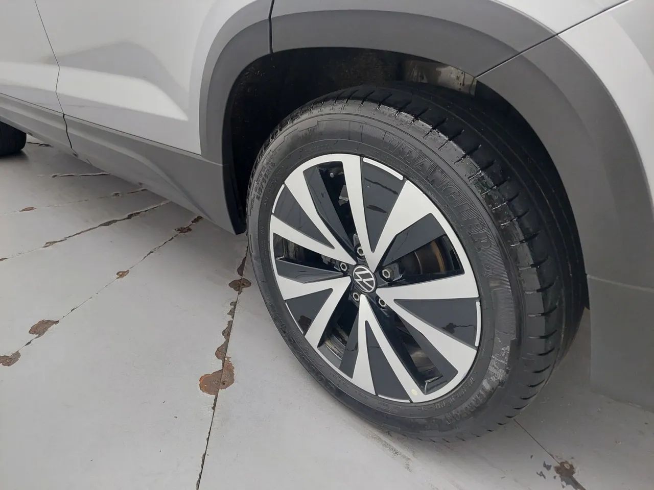 Volkswagen Taos Highline 1.4 250 TSI Flex Aut., foto 12 de 18