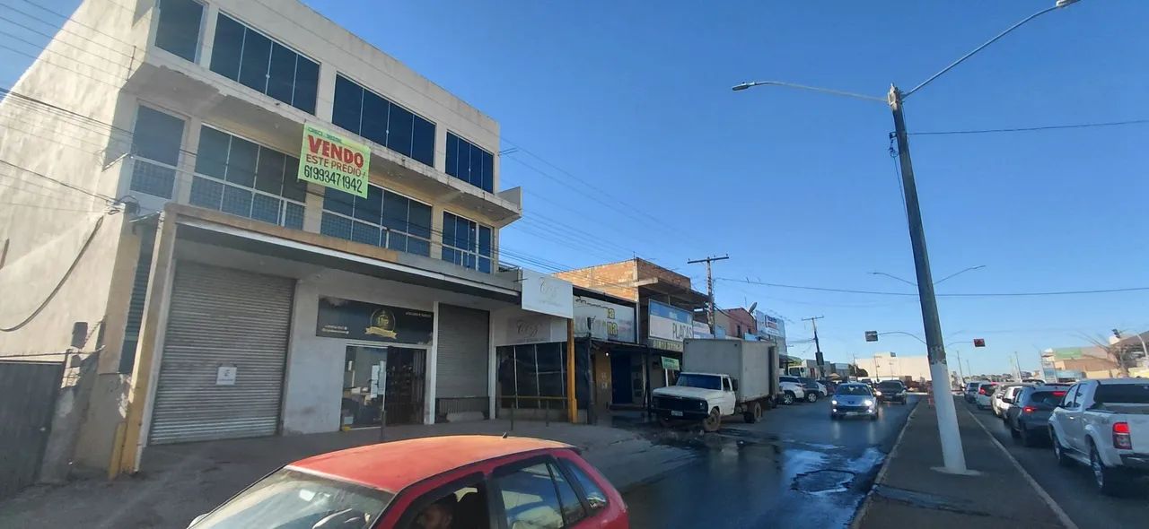 Vendo Prédio comercial no Jardim ingá Luziânia GO - Foto 3