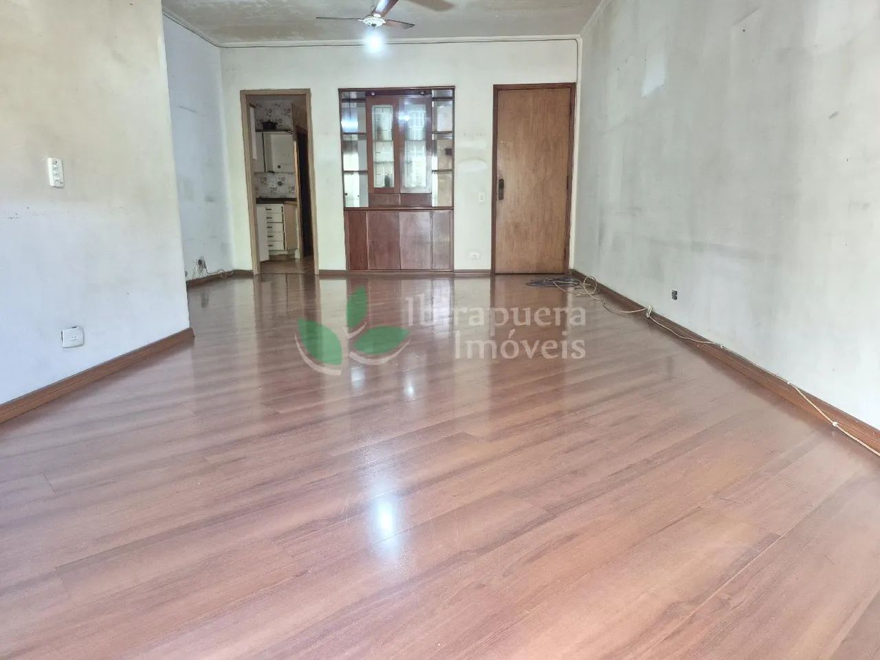 110 m², 3 quartos sendo 1 suíte e 2 vagas, fora de rota em Moema Pássaros. - Foto 3