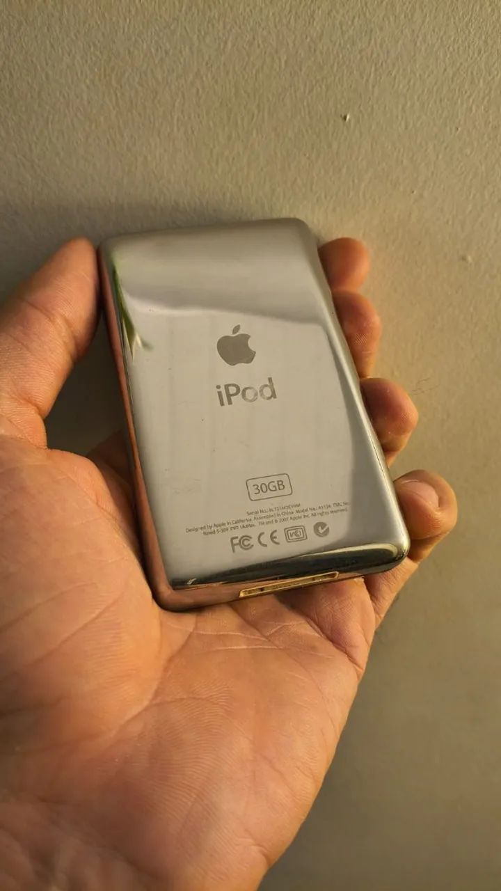 iPod Classic 5.5 - 30gb - Preto - Aparelhos de Som - Jardim Caranã