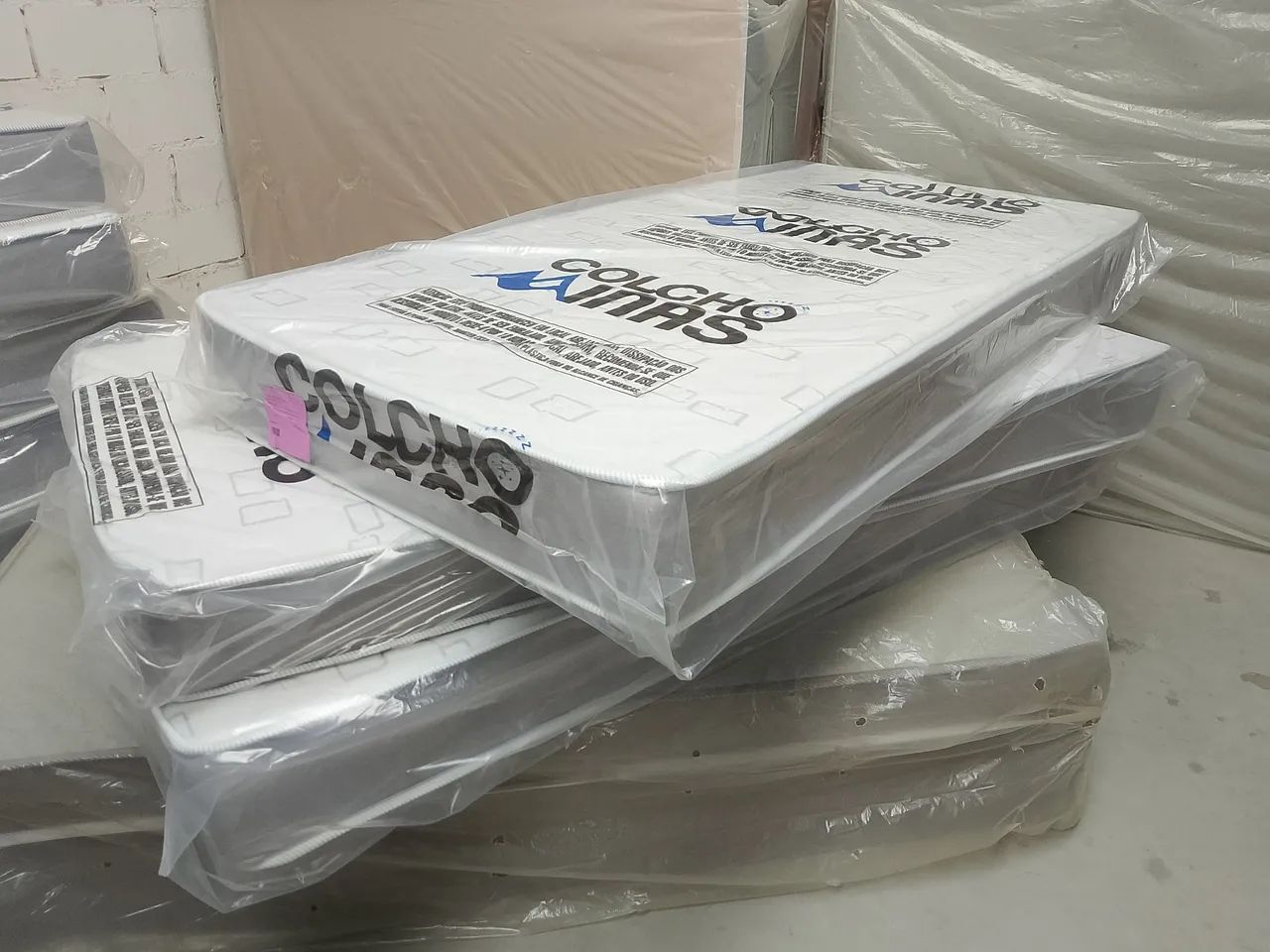 Colchão solteiro 100% de espuma com densidade D33 com 20 cm de altura. - Foto 4