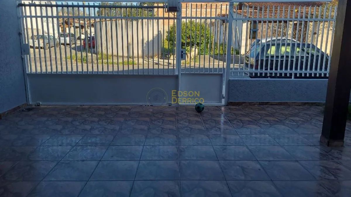 Casa com 3 quartos, Mombaça - Pindamonhangaba - Foto 2