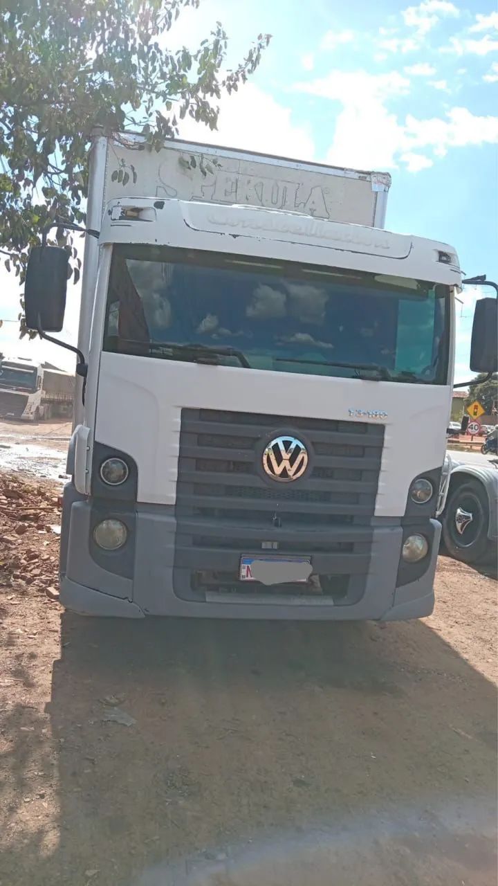 VW 13.180 baú Toco - Foto 2