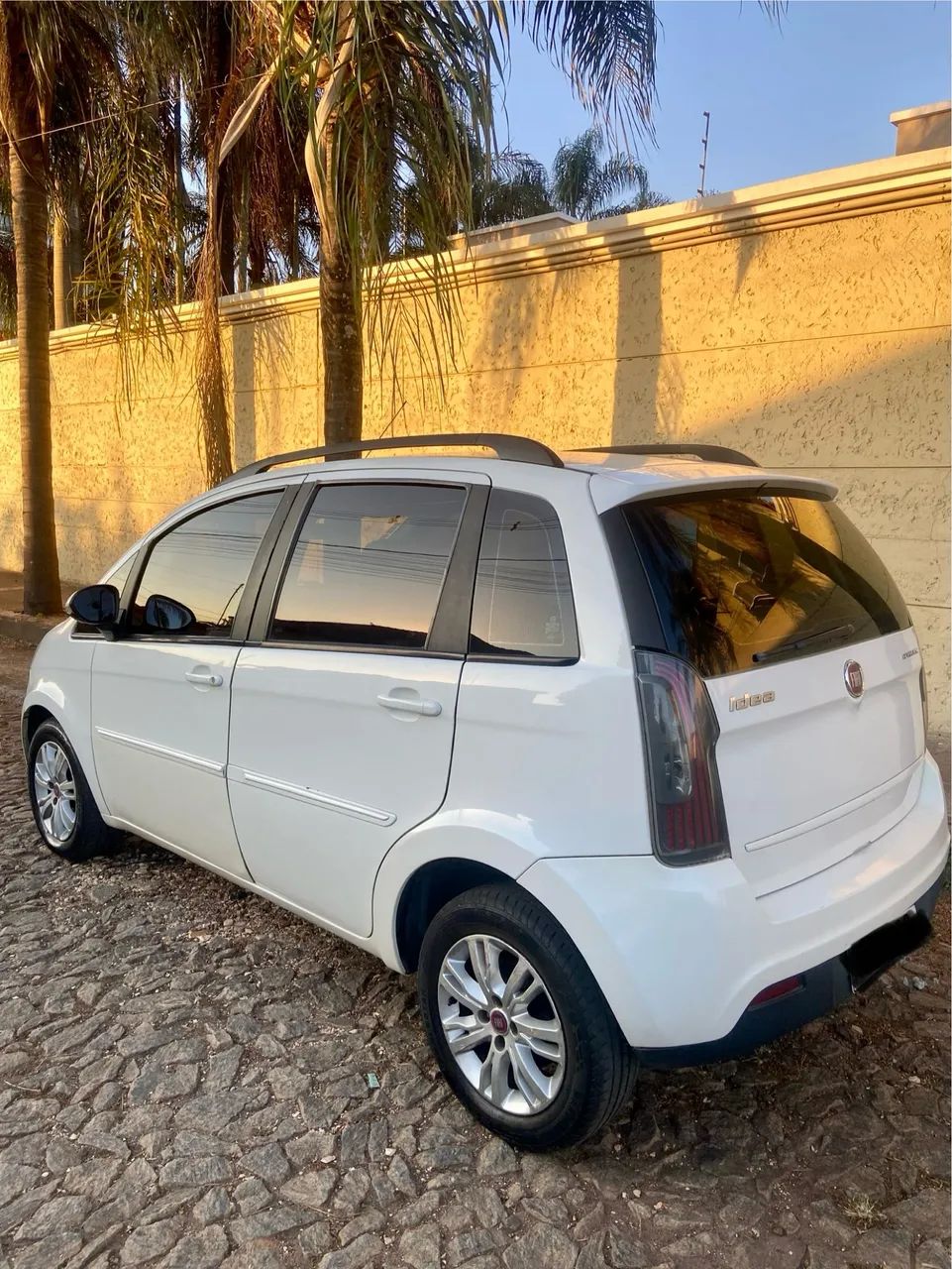 Fiat Idea Attractive 1.4 Fire Flex 8V 5P 2014 - Foto 4