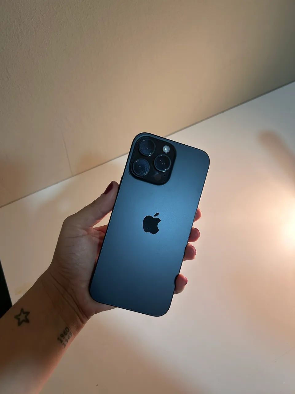 iPhone 16 PRO MAX  - Foto 2
