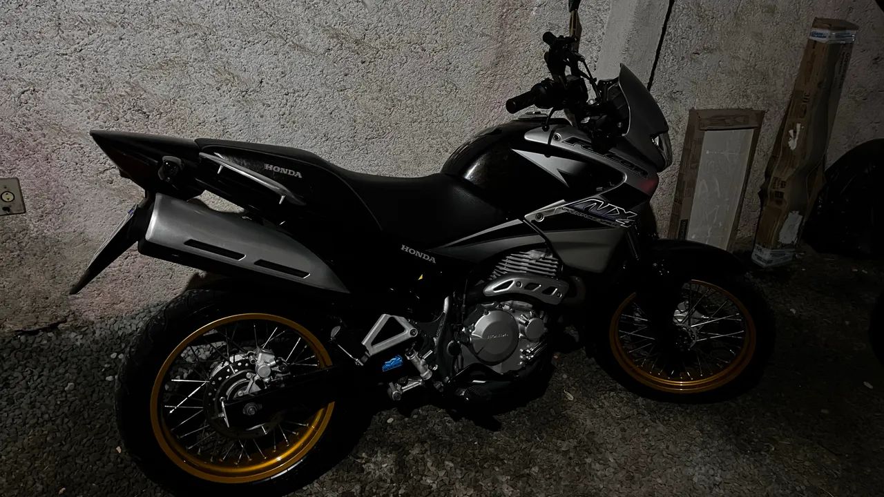 Falcon 400cc - Foto 3