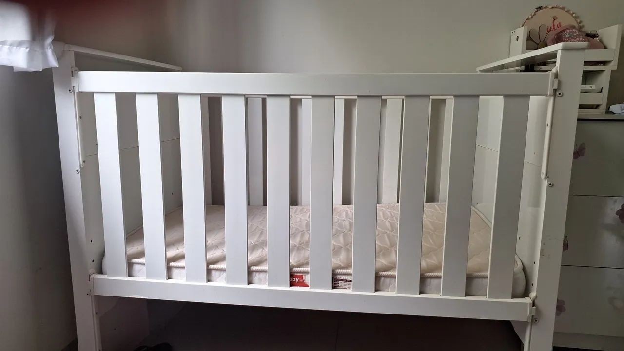 Berço infantil + colchão 