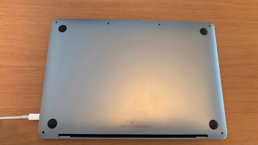 MACBOOK PRO M2 2022 8GB RAM 256GB SSD 13' - Foto 4