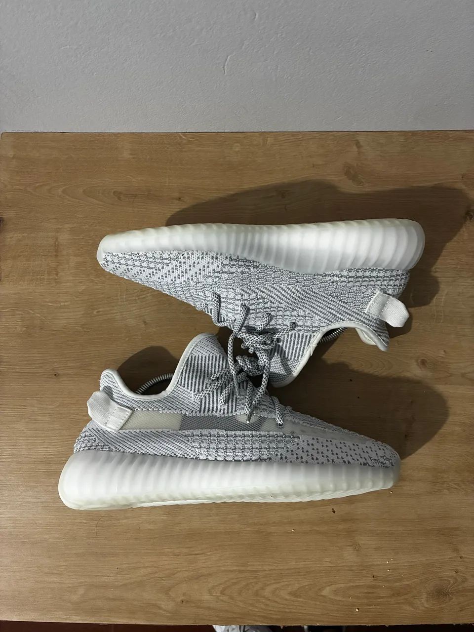 Adidas YZY 350 v2 - Foto 2