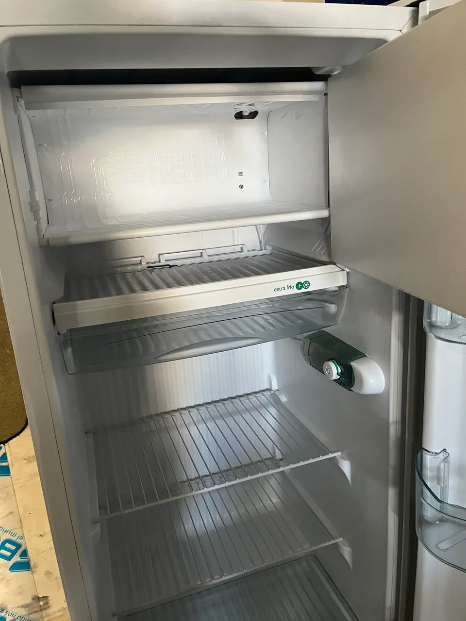 Geladeira Cônsul 261 litros degelo semi- automático, classificação A