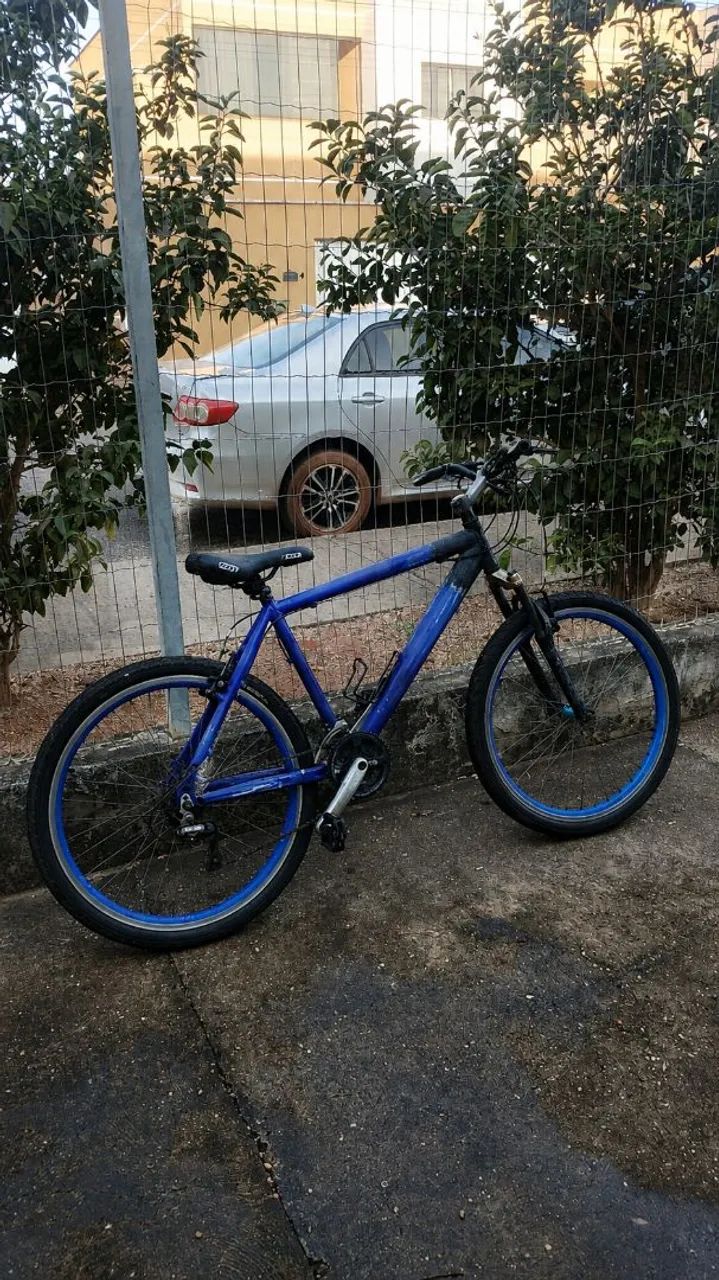 Bicicleta, aro 26, freio mecânico, 7 machas.