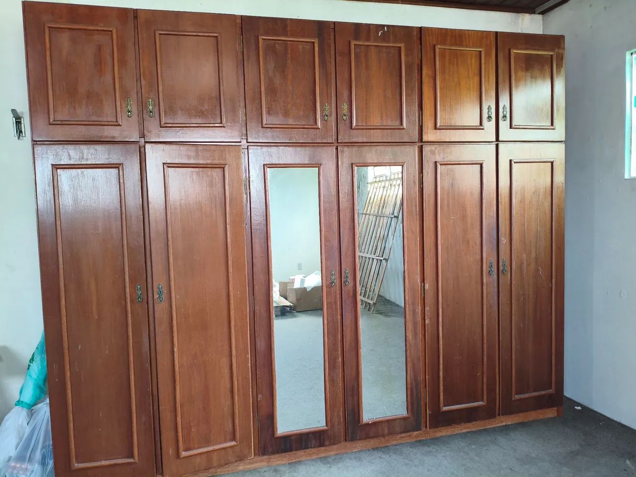 Vende-se Guarda Roupa 