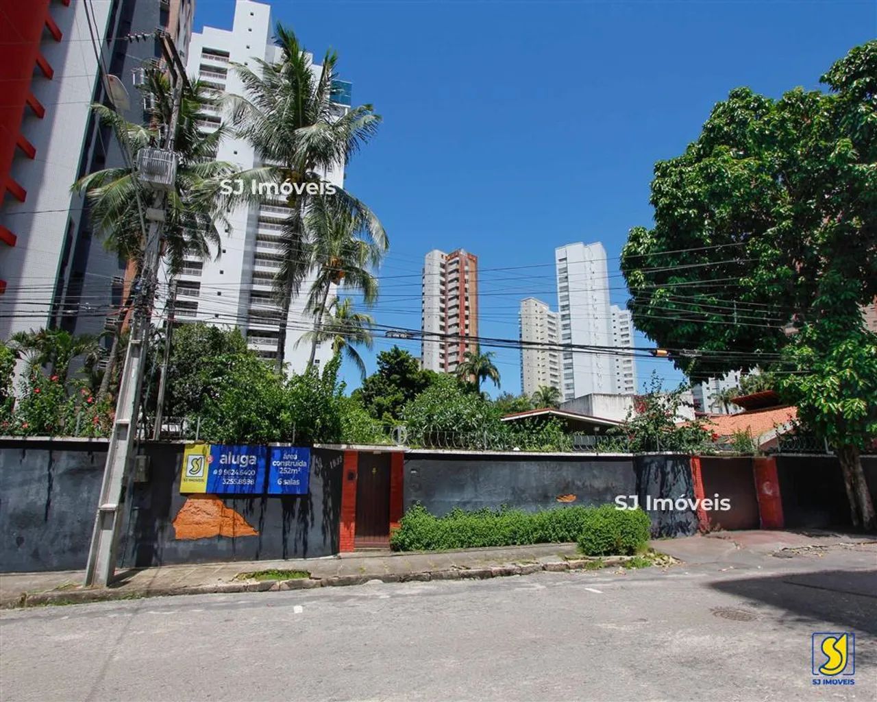 Ponto comercial amplo na Aldeota com 6 salas na Prof. Dias da Rocha