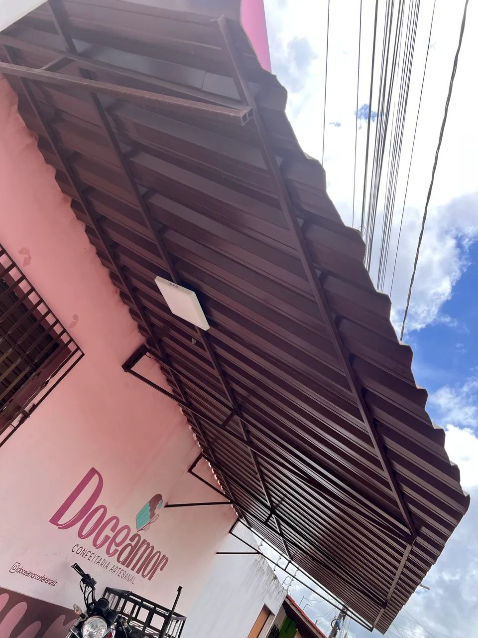 VENDO TOLDO( puxada). EM TELHA GALVANIZADA