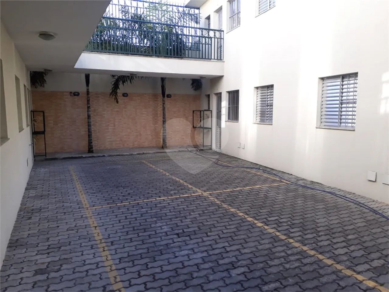Condomínio com 1 quartos à venda em Jaçanã - SP