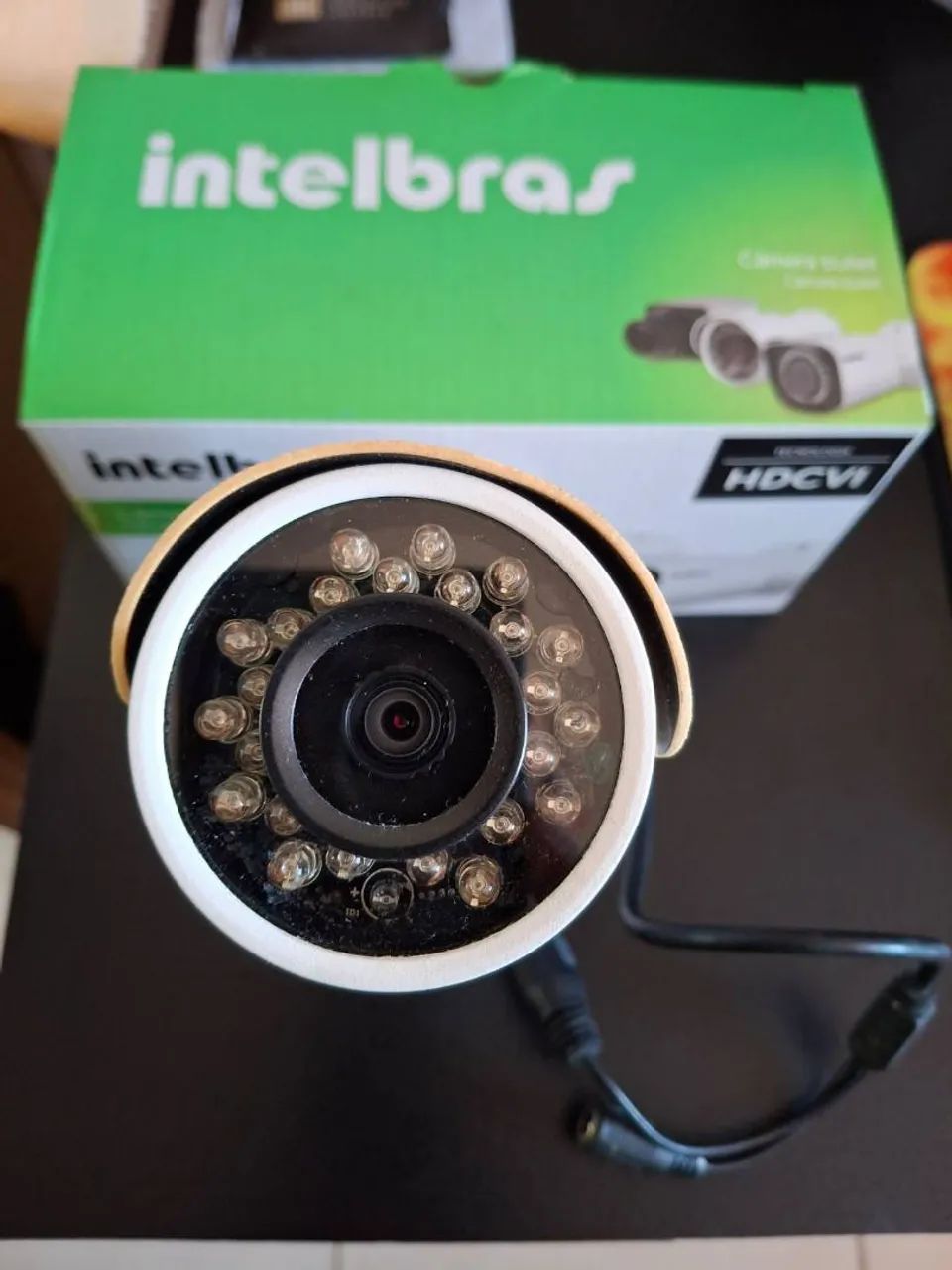 Kit de 4 câmeras Intelbras Full HD + fonte de alimentação + microfone profissional - Foto 2