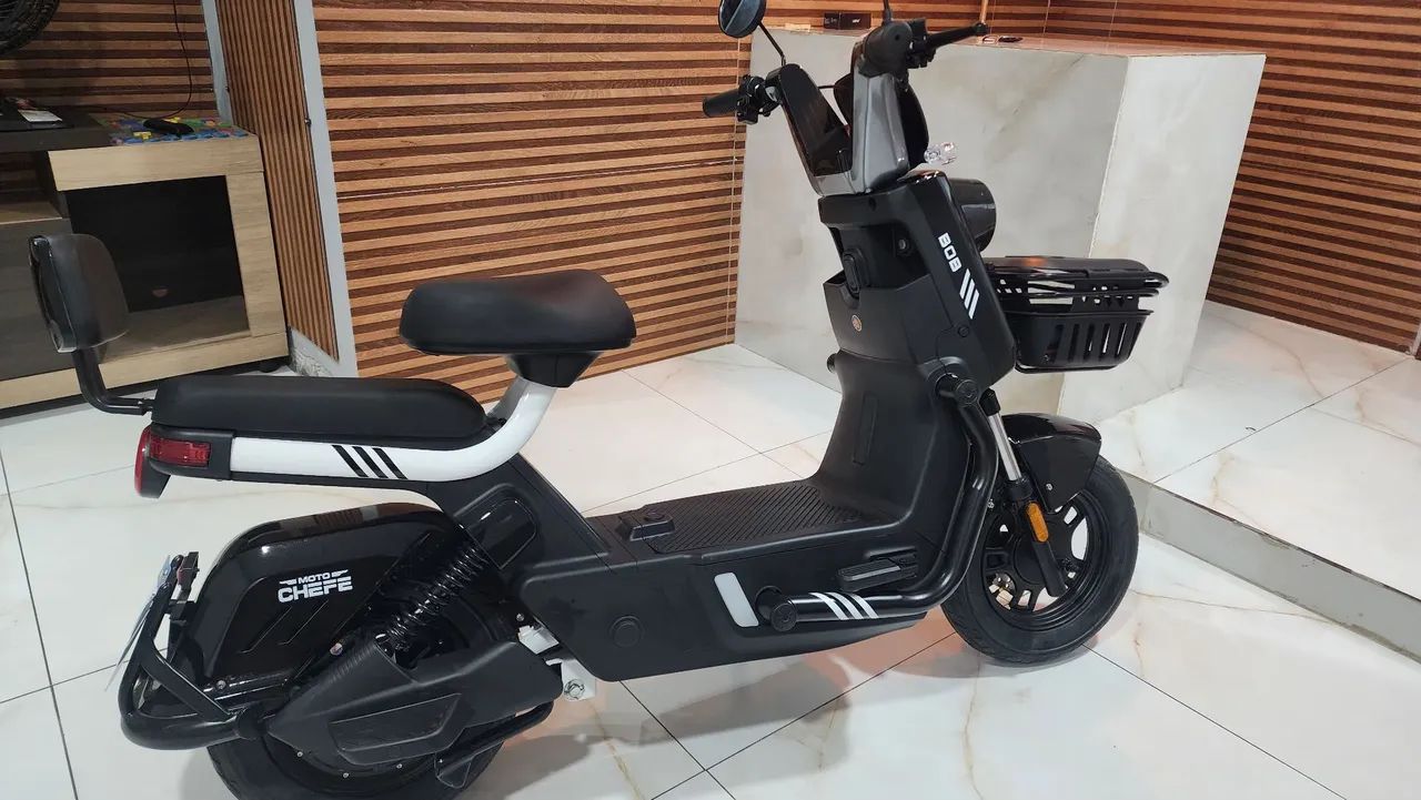 Scooter Bob nova 