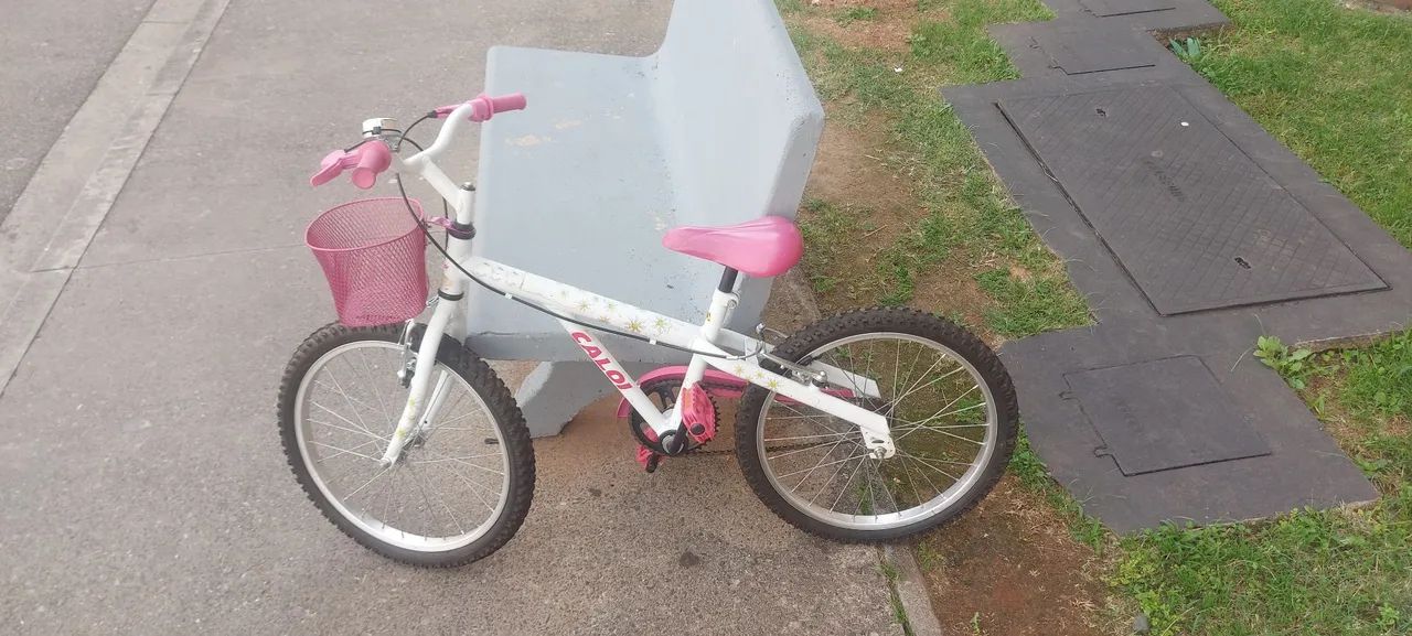 Bicicletas infantis - Caloi Ceci Aro 20 e BTWin Aro 16