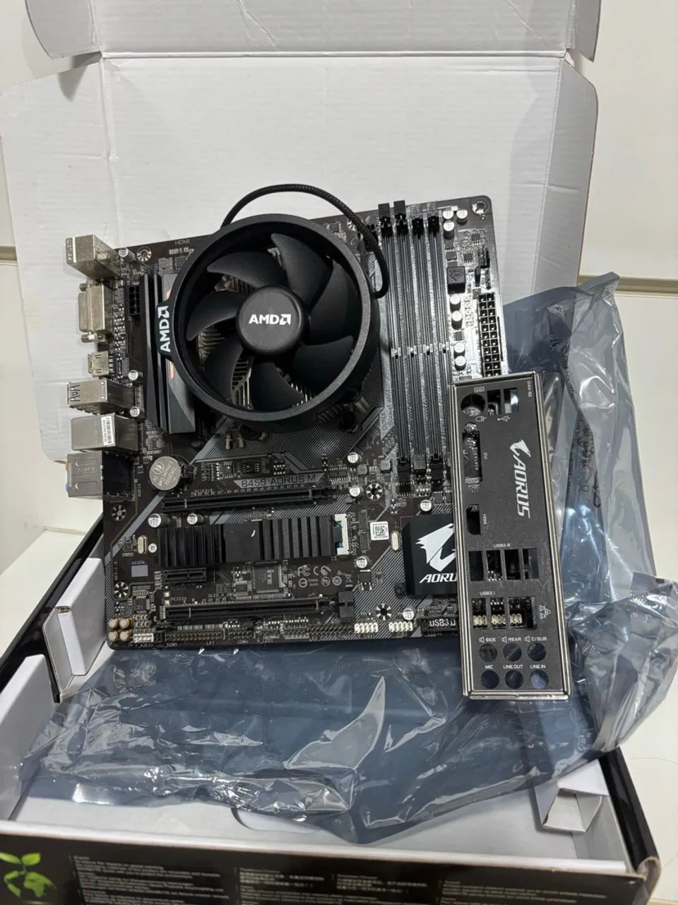 Ryzen 7 5700 + B450m Aorus - Foto 3