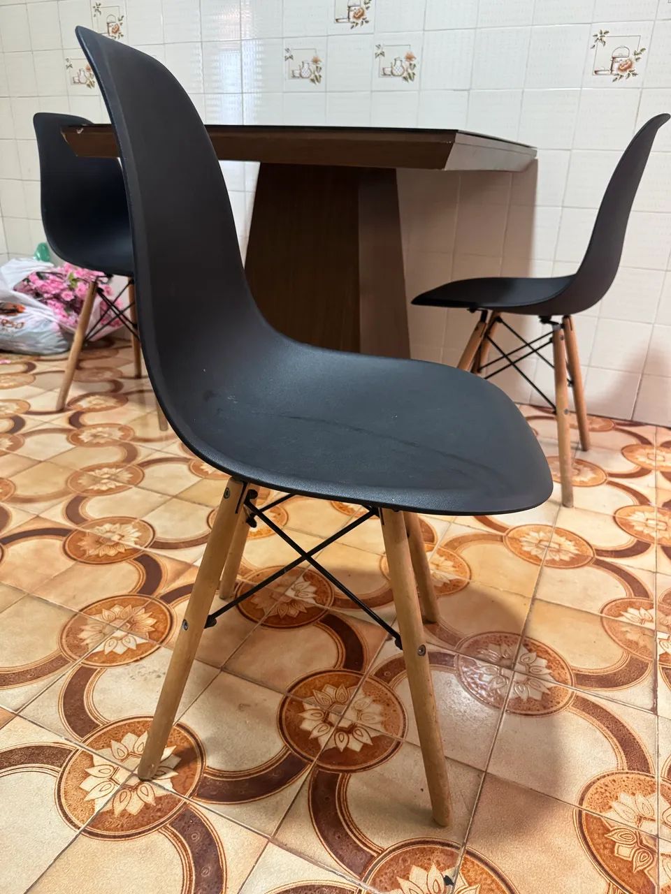 Mesa com 3 Cadeiras  - Foto 4