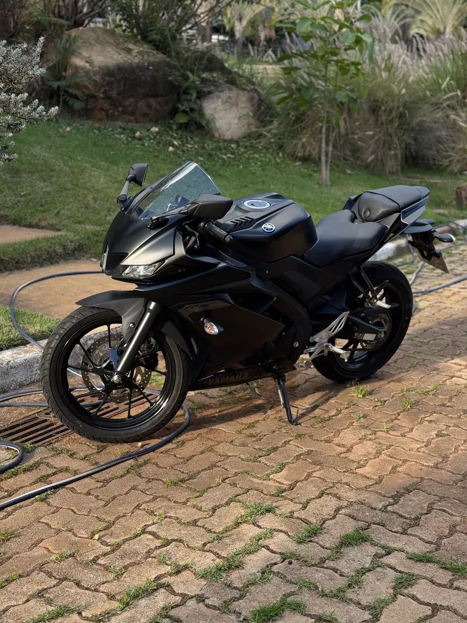 R15 YAMAHA