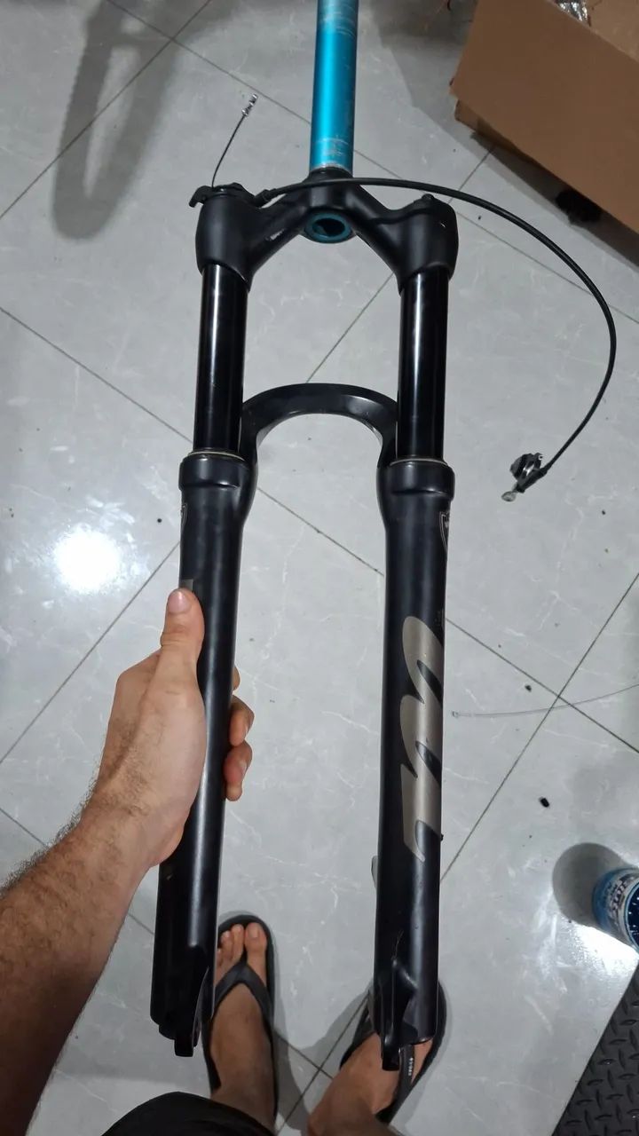 Suspensão manitou 