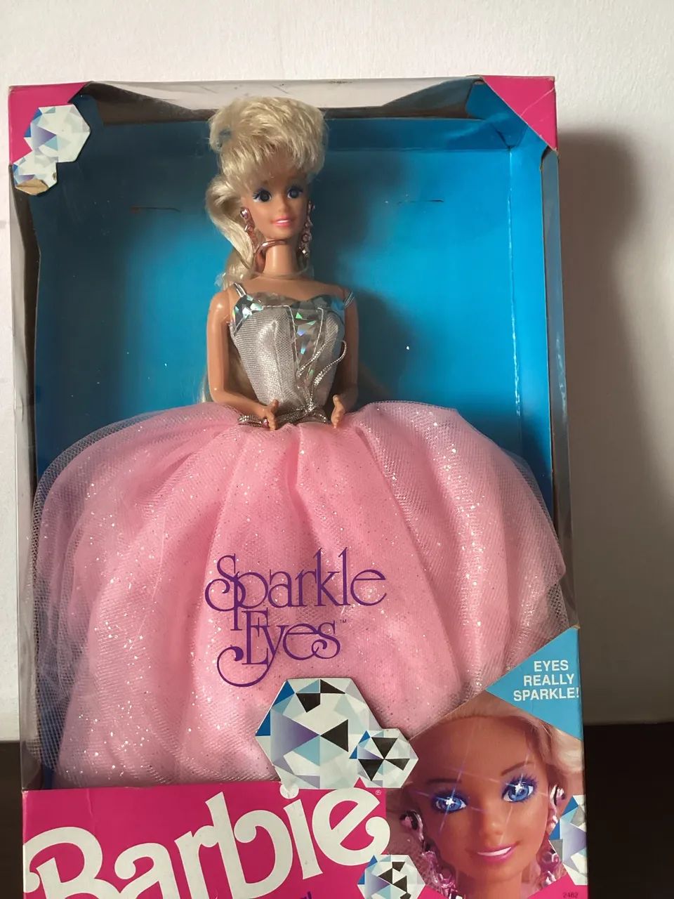 Boneca Barbie olhos Mágicos - 