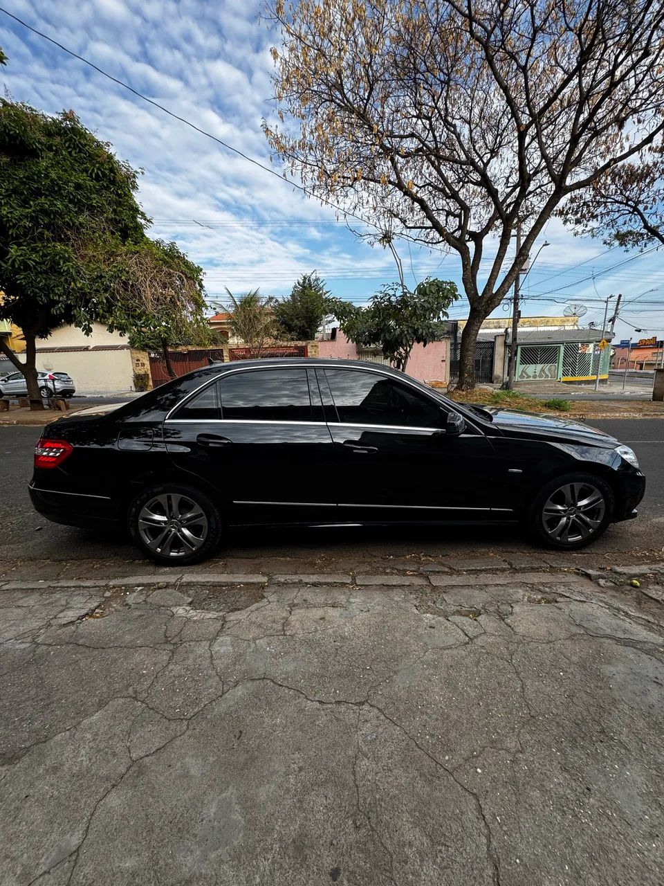 Mercedes-Benz E-250 E-250 CGI AVANTGARDE 1.8 16V 204CV AUT. 2011