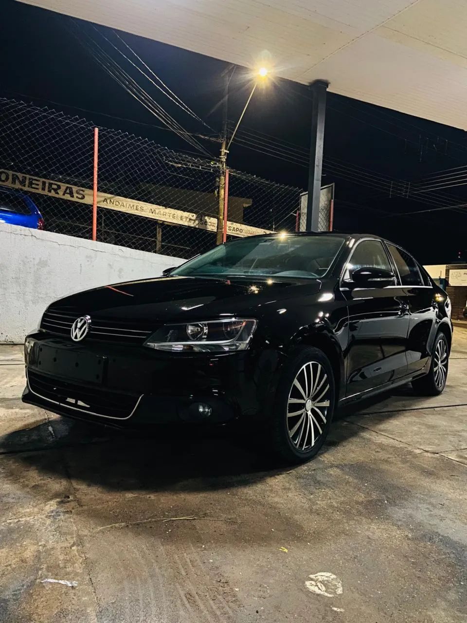 Volkswagen Jetta JETTA Highline 2.0 TSI 16V 4p Tiptronic 2011