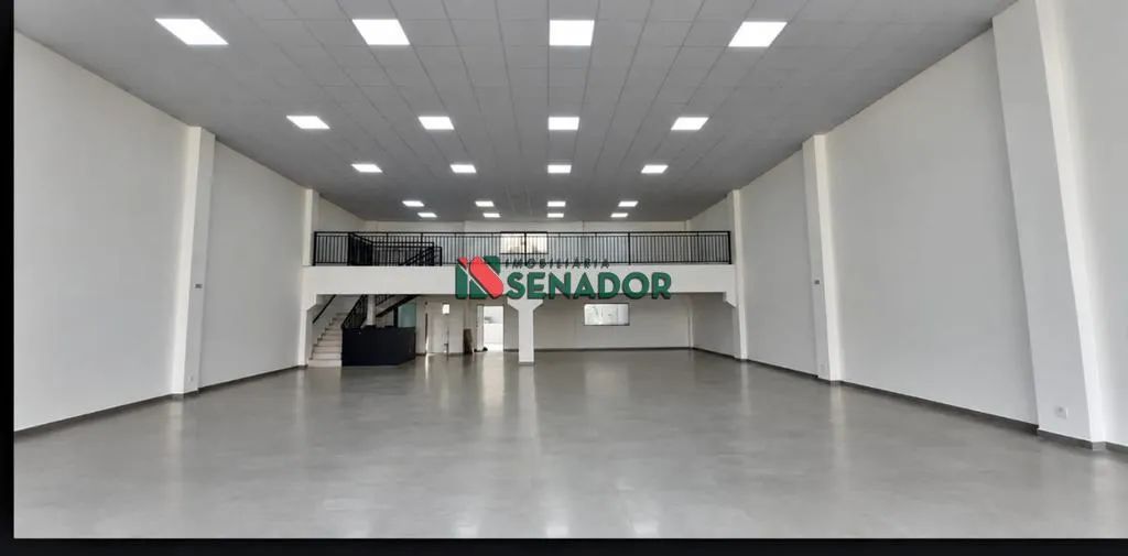 Barracão à venda em Londrina, Centro, com 350 m² - Foto 2