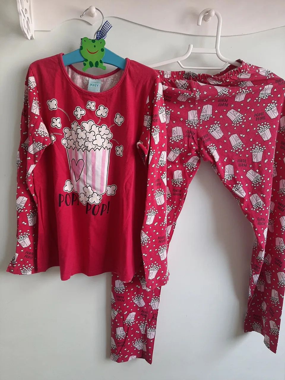 Pijama KYLY. Tamanho 12. Tema Pop Corn. 100% algodão. 