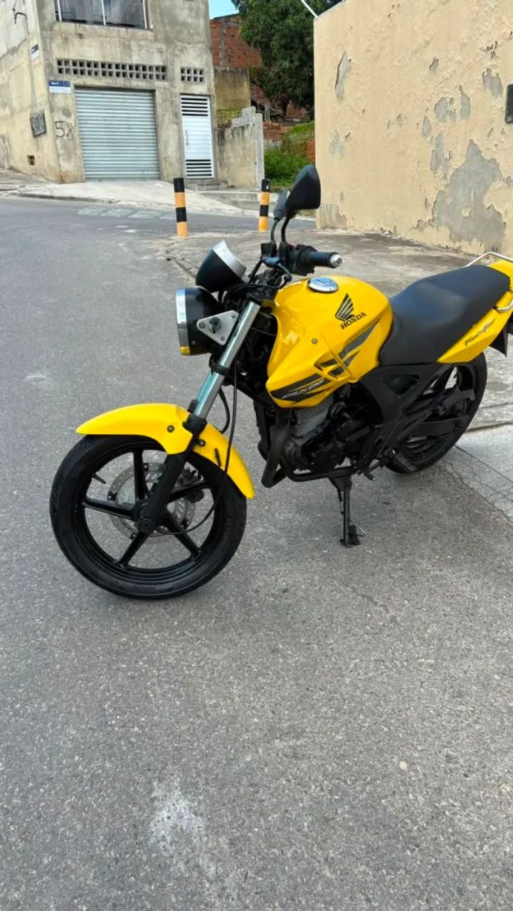CBX Twister amarelo 2007 - Foto 4