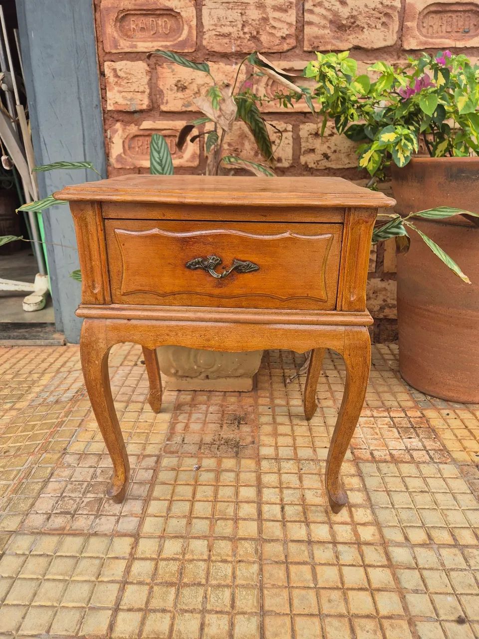 Mesa de cabeceira antiga  - Foto 3