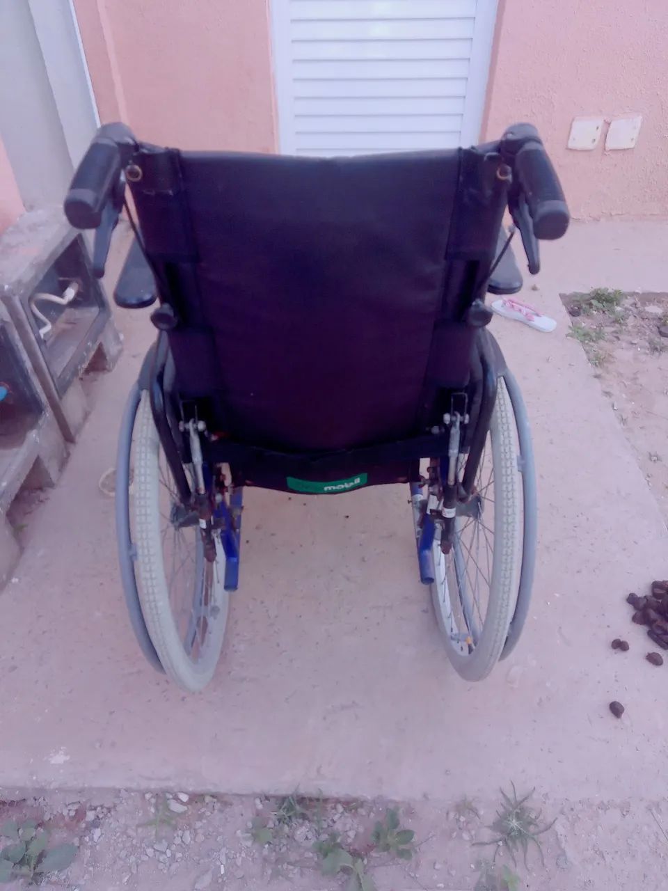 Vendo uma cadeira de rodas  - Foto 3