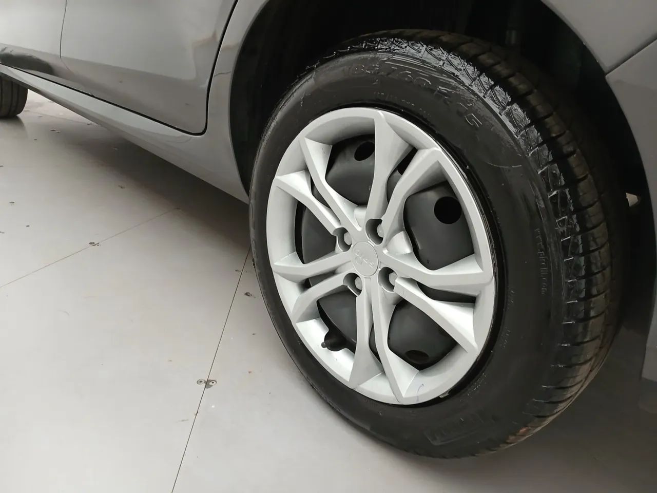 Fiat Cronos DRIVE 1.3 8V Flex Aut., foto 12 de 18