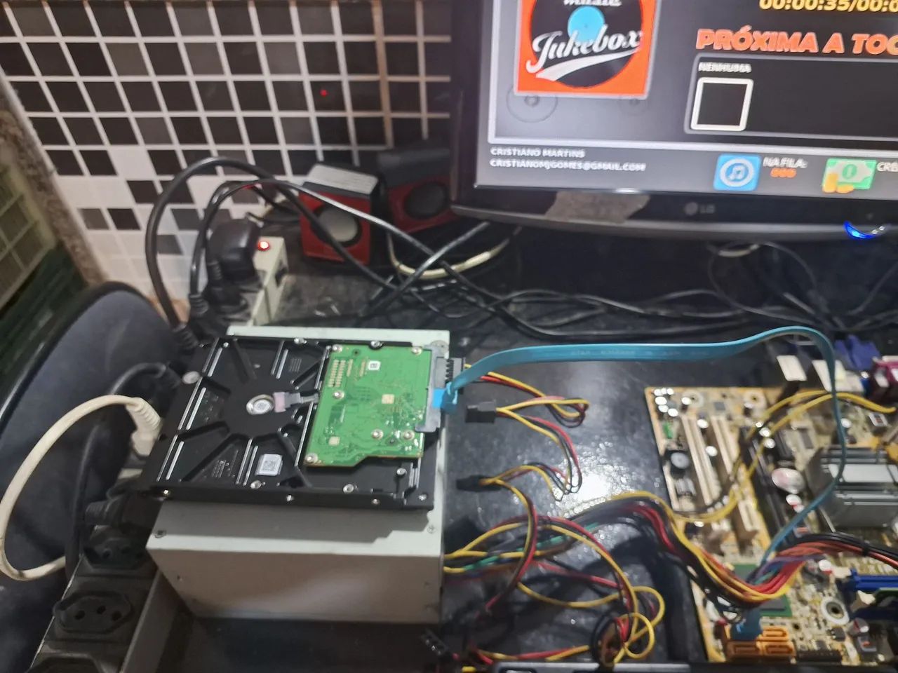 Kit completo para montar  juckbox tkmusic  - Foto 3