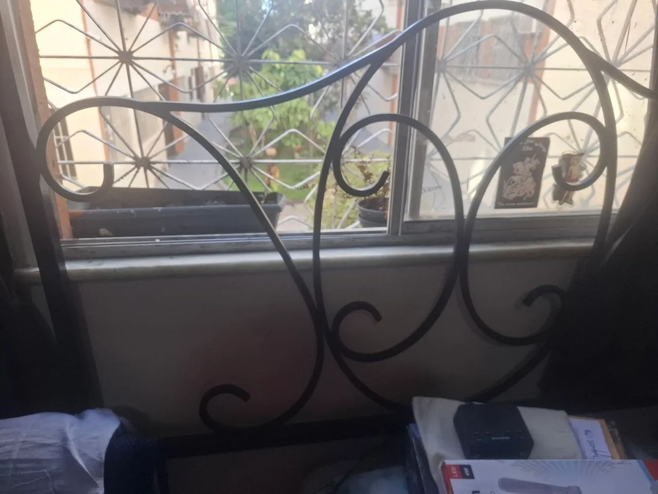 Cama de casal de ferro