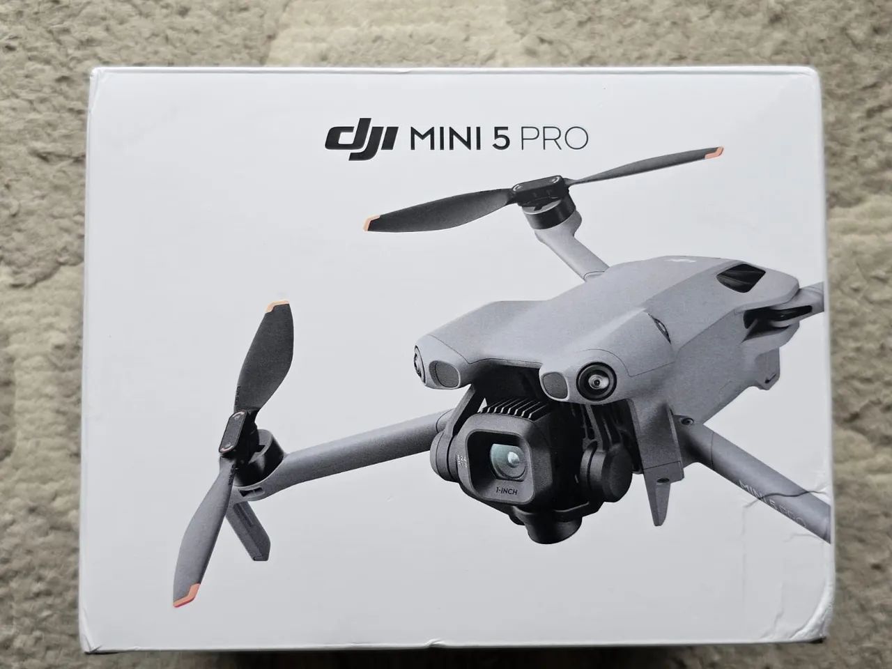 Drone Dji Mini 5 pro novo