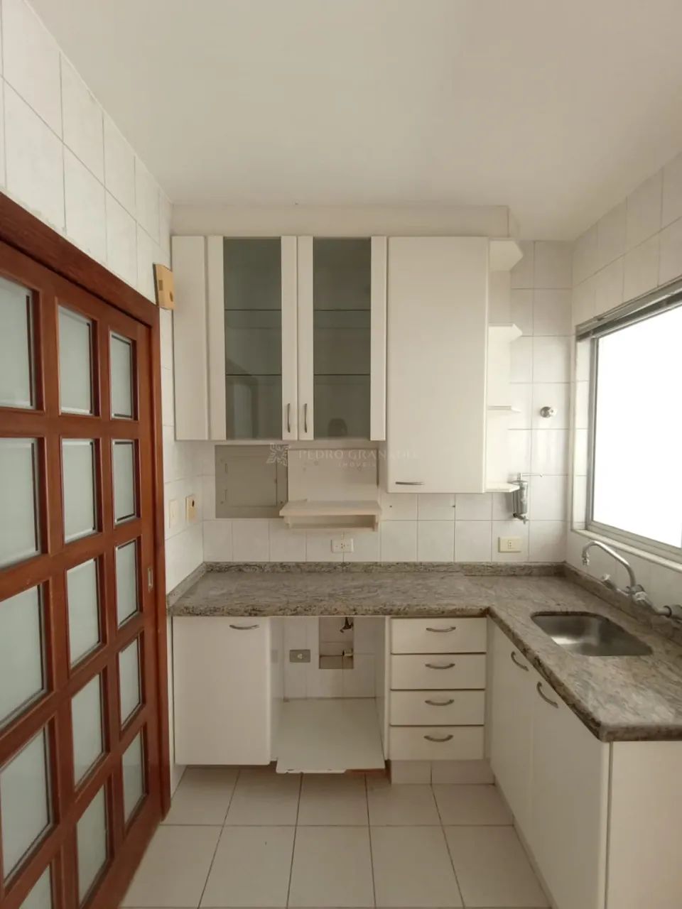 Apartamento com 02 dormitórios - Cozinha Planejada - Zona 07 - Foto 2