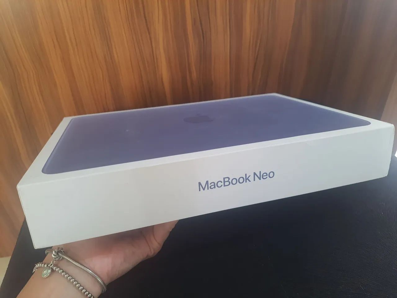 Macbook NEO 13' 8GB 512GB lacrado - Foto 3