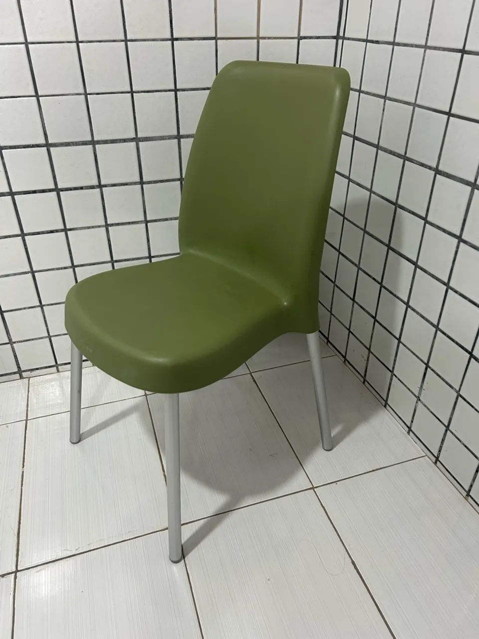 Cadeira Tramontina Verde 100$ - Foto 2