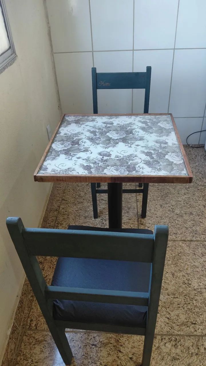 Mesa e cadeiras  - Foto 2