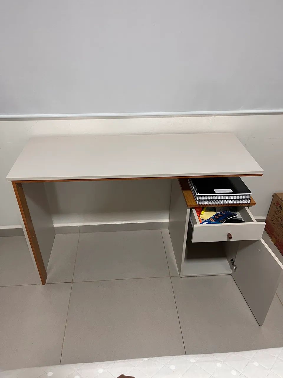 Cadeira e Mesa  - Foto 4