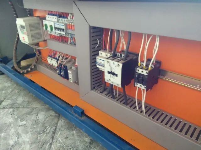 Secadora / Curadora para tintas e vernizes UV impressas em papéis, adesivos, outros - Foto 2