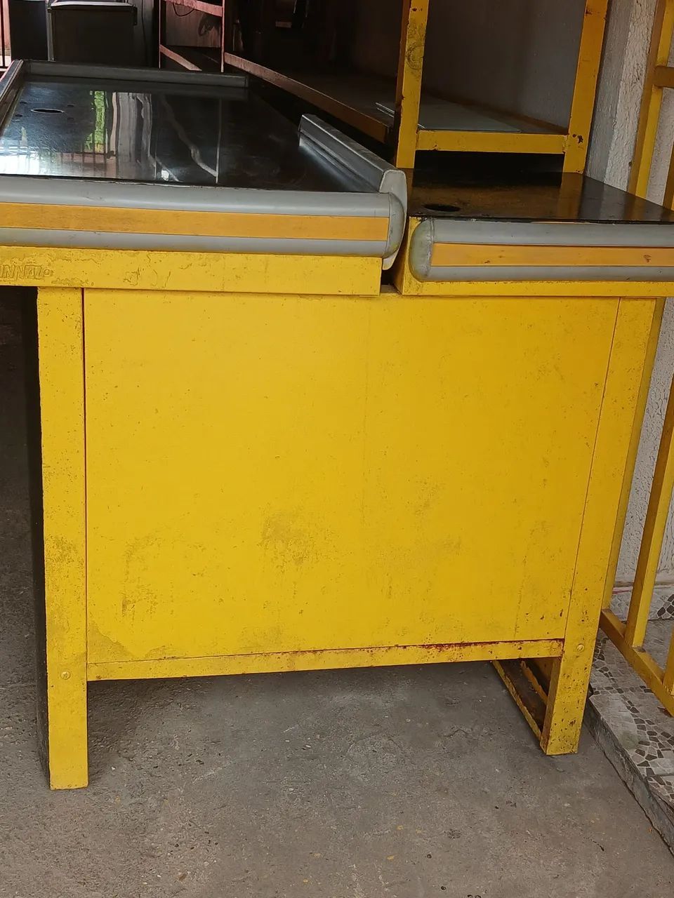 Vendo essas prateleira e o balcão por 1500$ - Foto 4